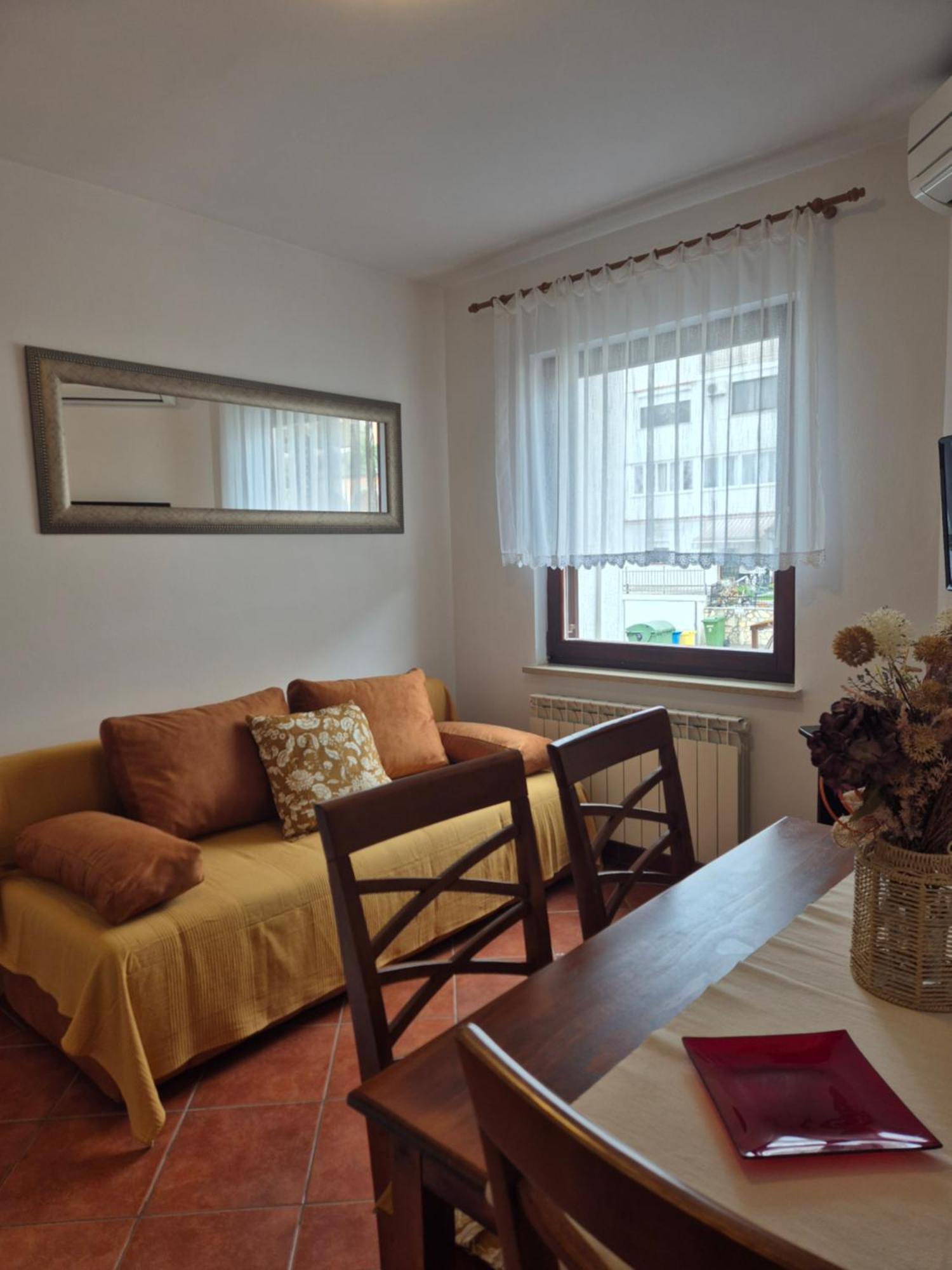 Apartments Antolovic فيرسار المظهر الخارجي الصورة