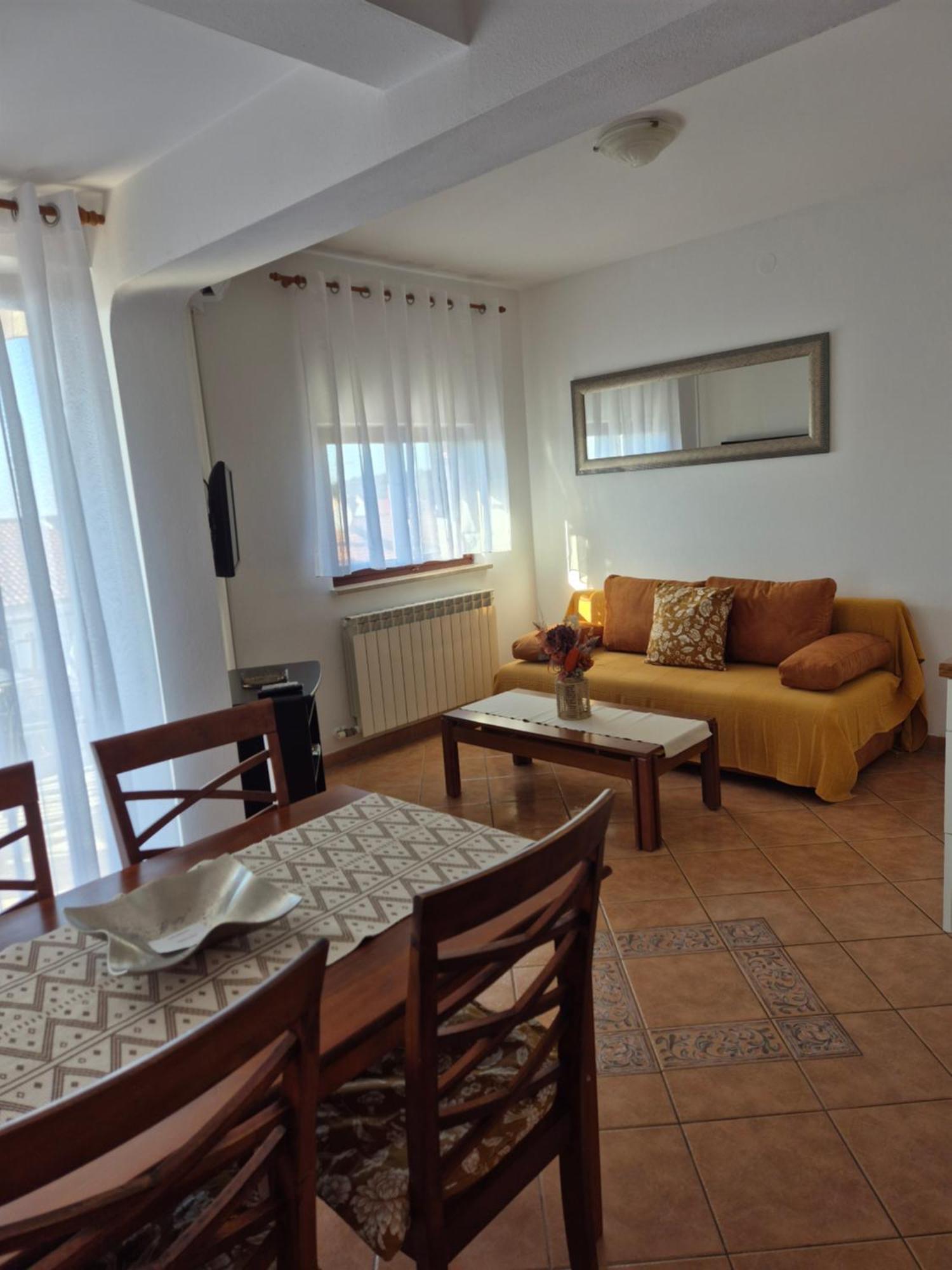 Apartments Antolovic فيرسار المظهر الخارجي الصورة