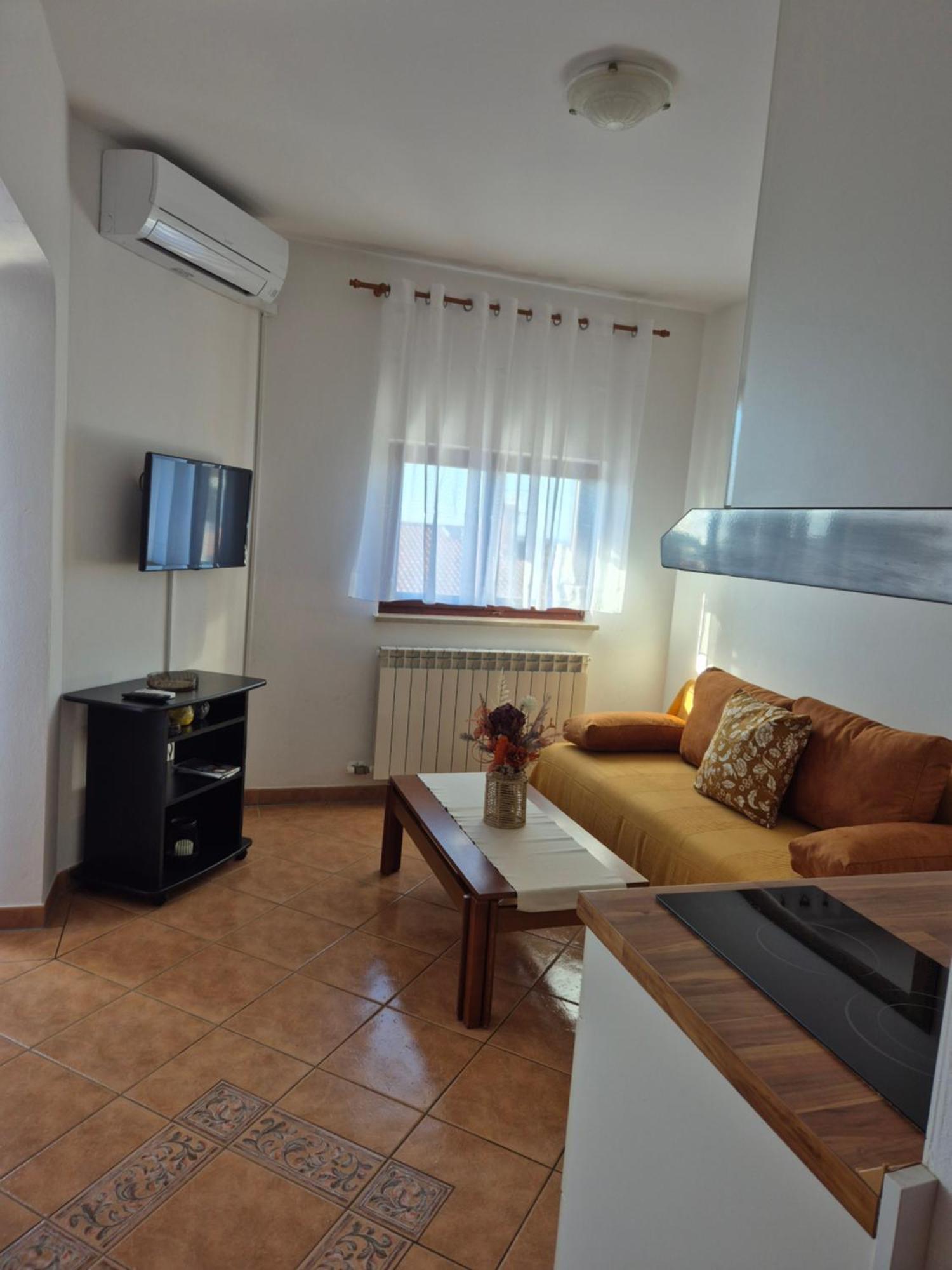 Apartments Antolovic فيرسار المظهر الخارجي الصورة