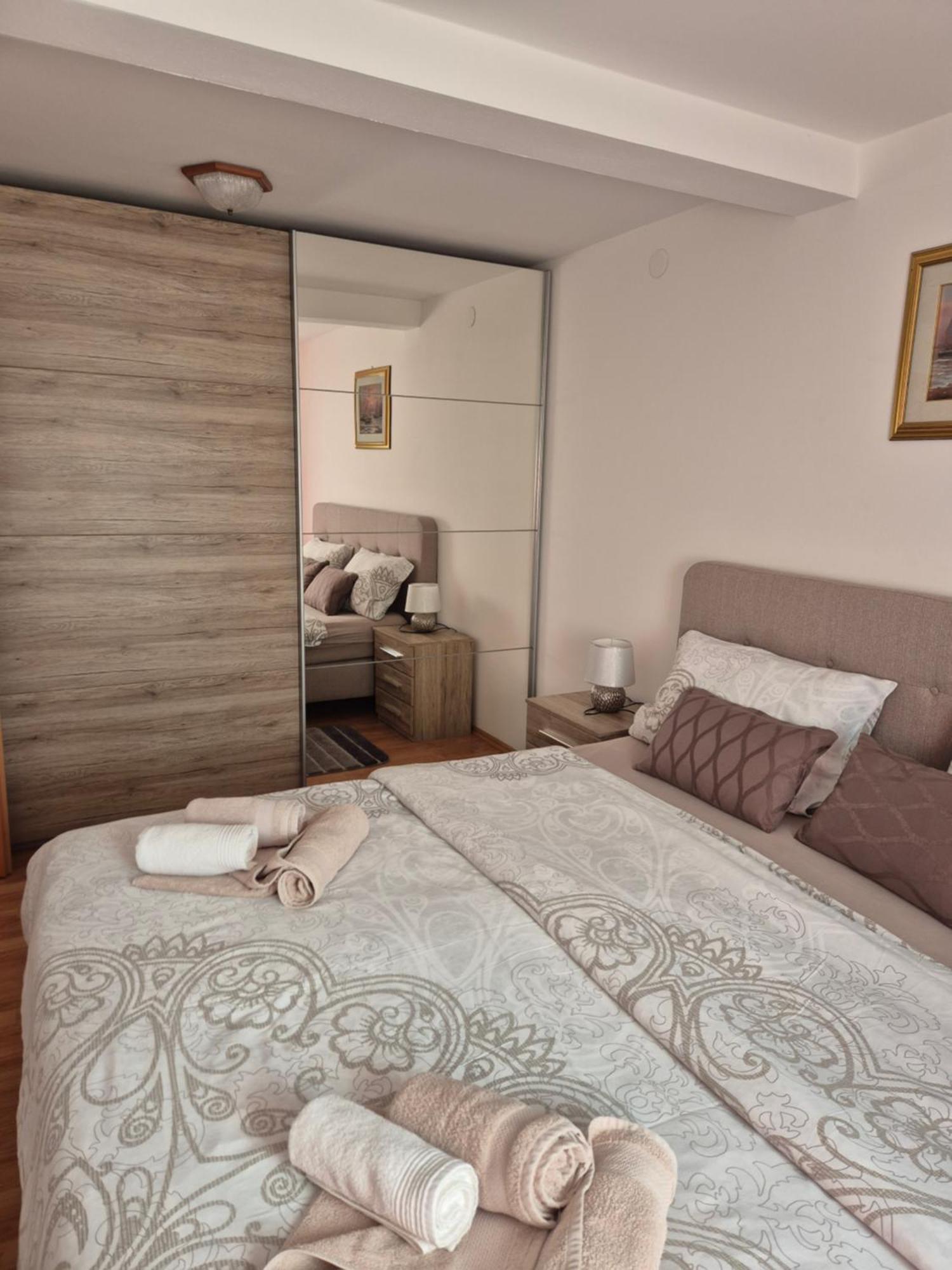 Apartments Antolovic فيرسار المظهر الخارجي الصورة