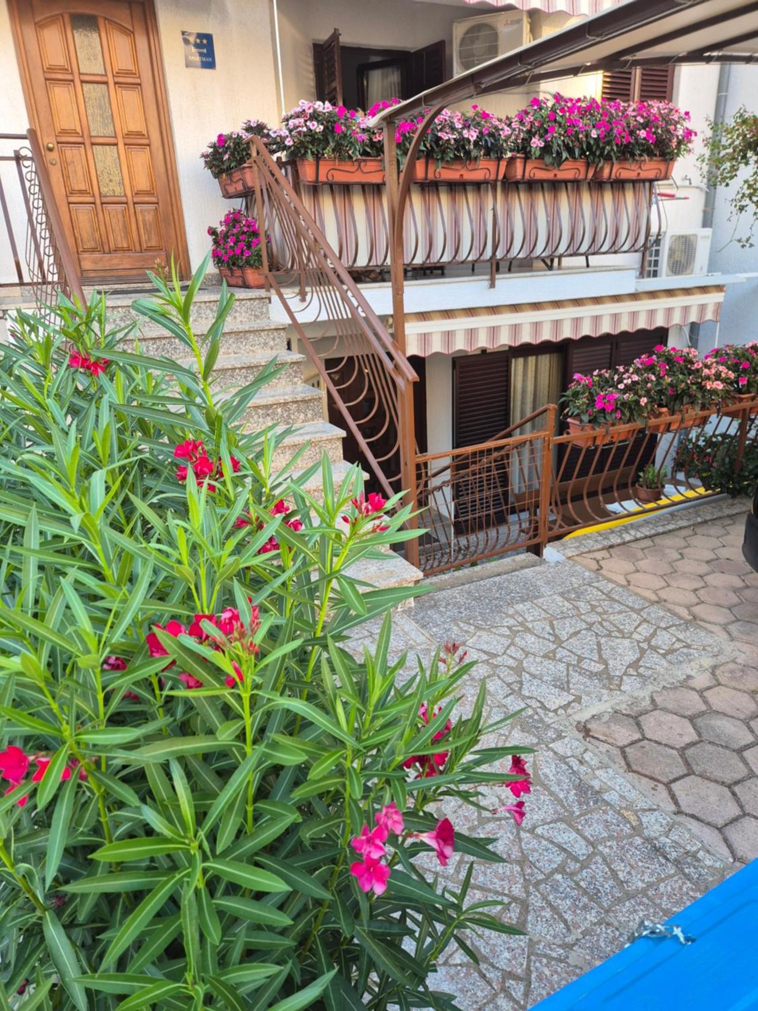 Apartments Antolovic فيرسار المظهر الخارجي الصورة